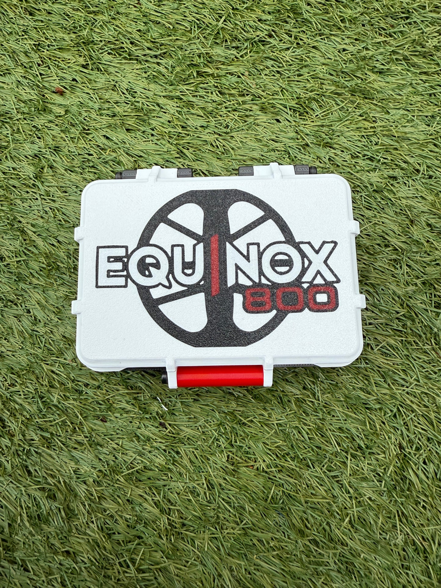 Finds Box (Equinox 800)