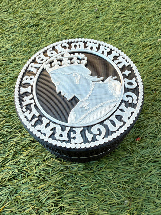 Mary Hammered Coin Case (Smallest Size)