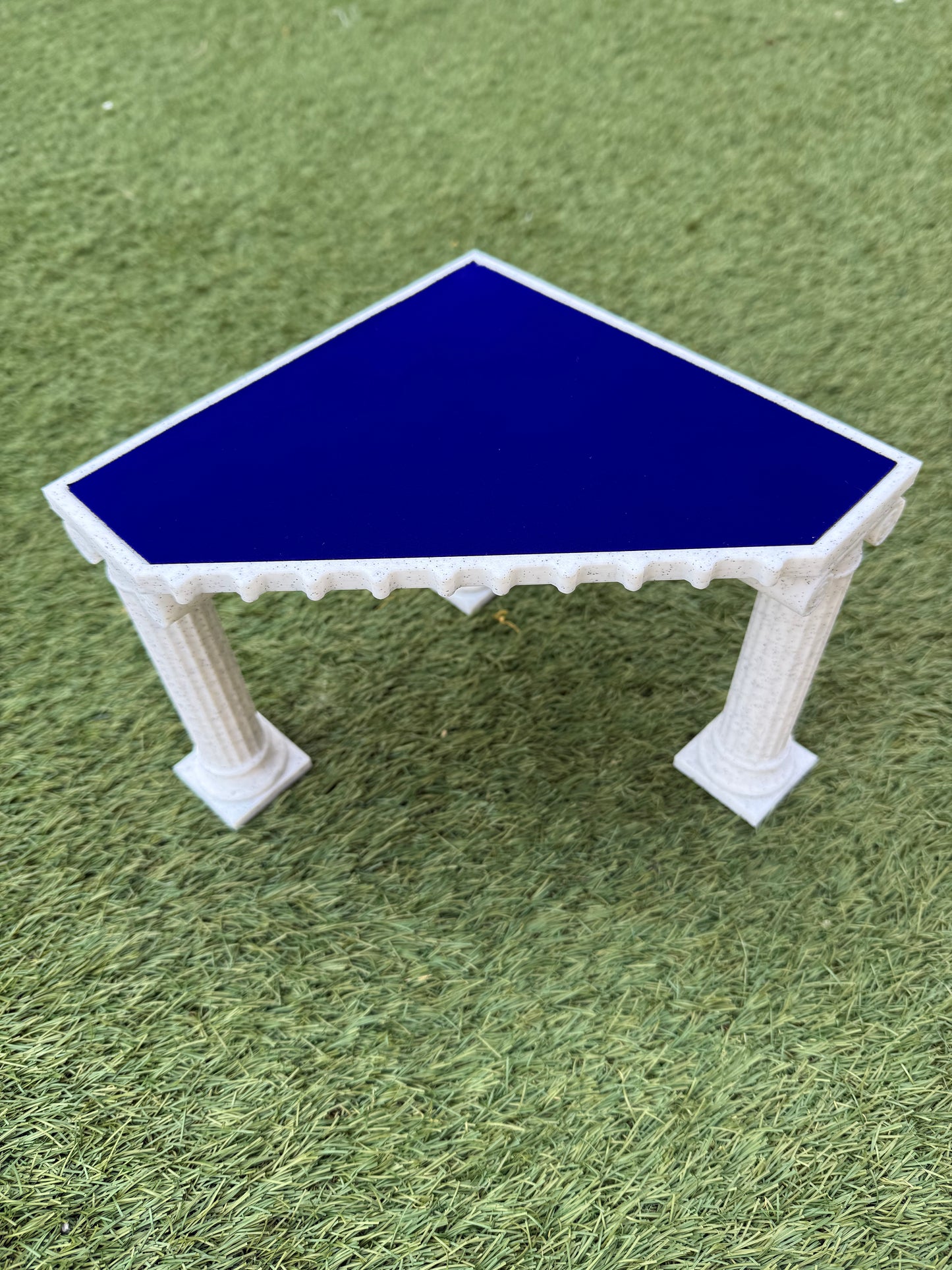Roman Column Corner Stand