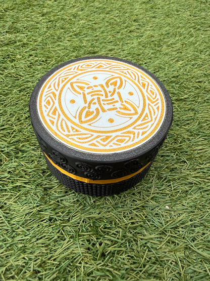 Celtic Swirls Coin Case (Shorter Size)