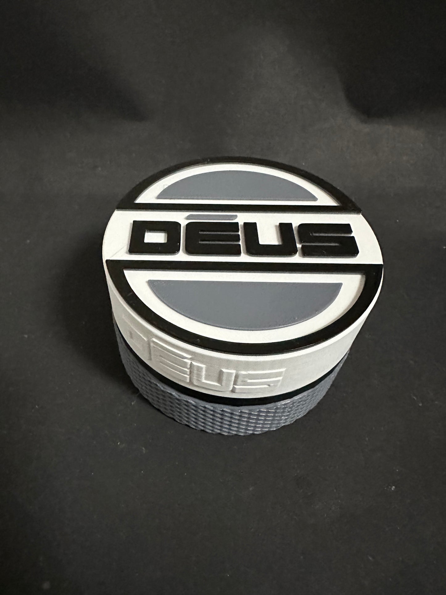 Deus I Coin Case (Standard Size)